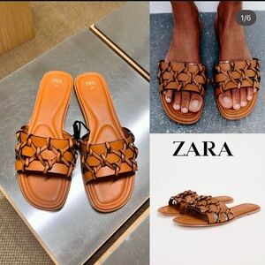 LOW HEEL KNOTTED SANDALS